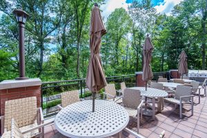 Alavida Lifestyles - Ravines - Outdoor Patio